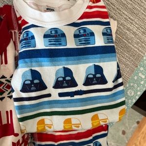 Star Wars Hanna Anderson Long sleeved PJs size 130cm (8)